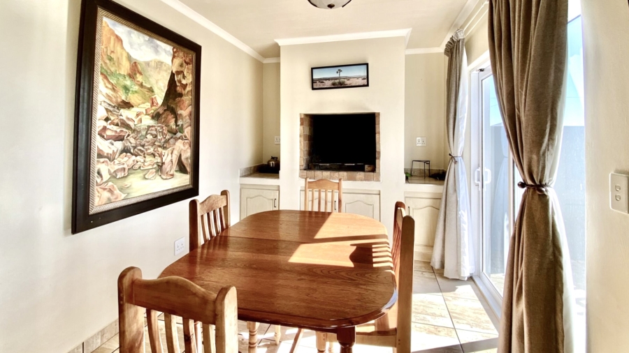 3 Bedroom Property for Sale in Laaiplek Western Cape